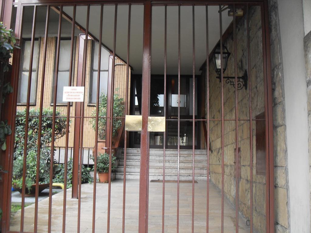 Residenza Giulia Hotel Florence Buitenkant foto