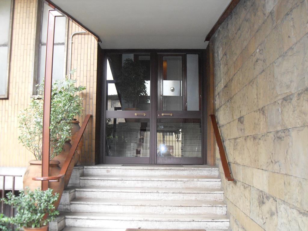 Residenza Giulia Hotel Florence Buitenkant foto