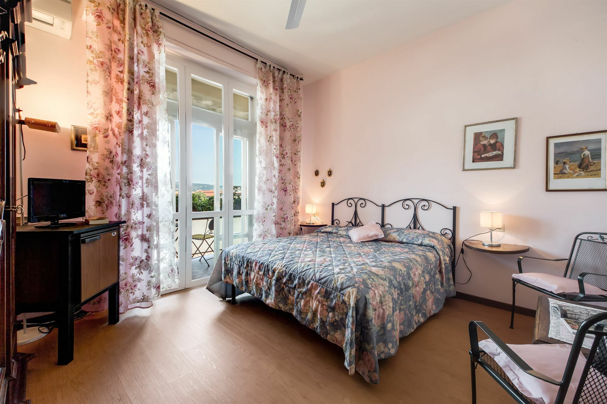 Residenza Giulia Hotel Florence Buitenkant foto
